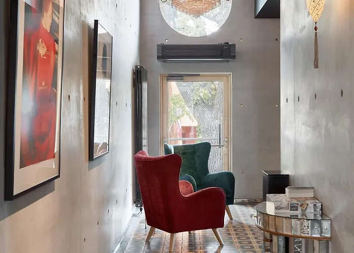 Ola Residence